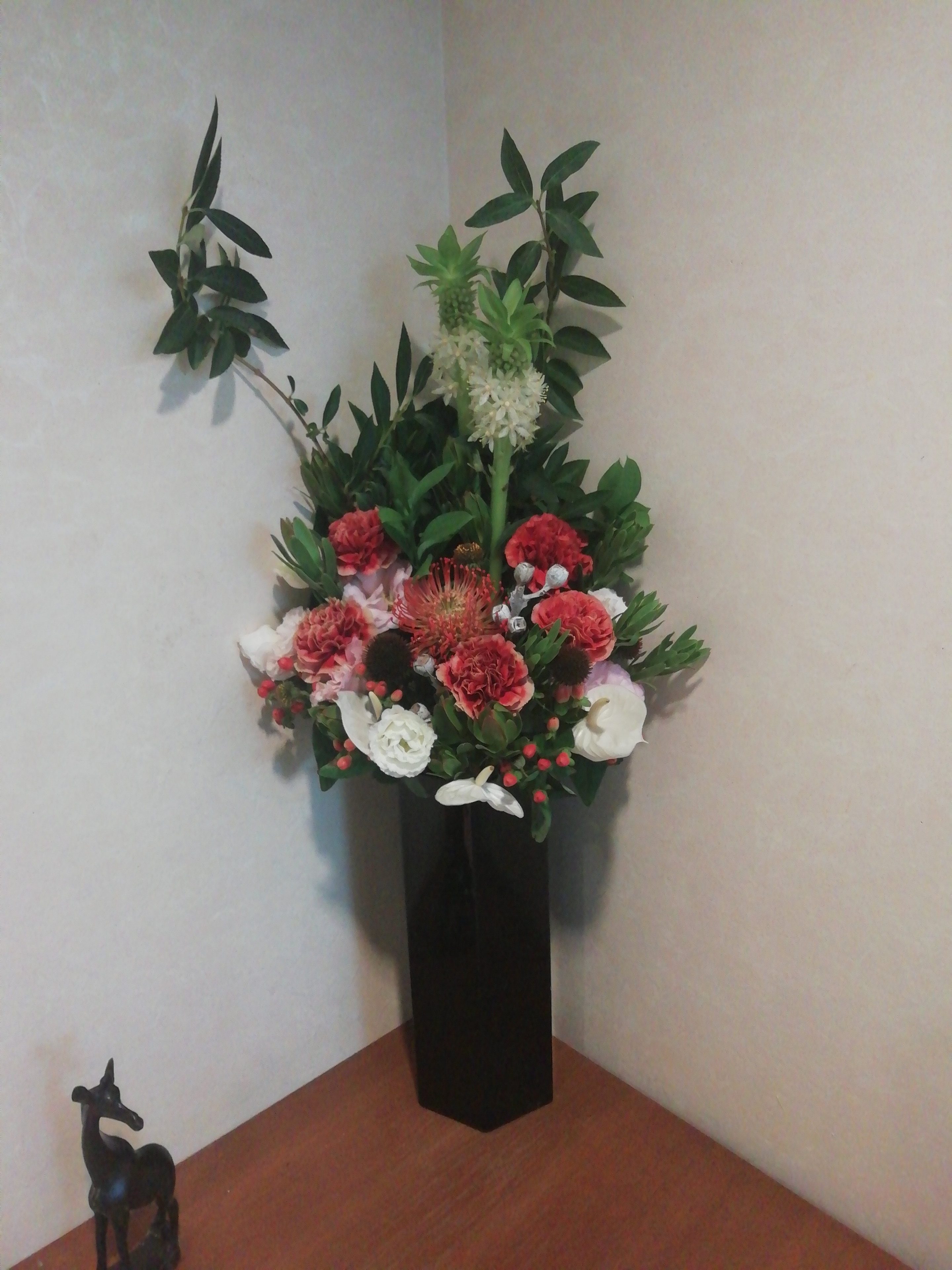 8月