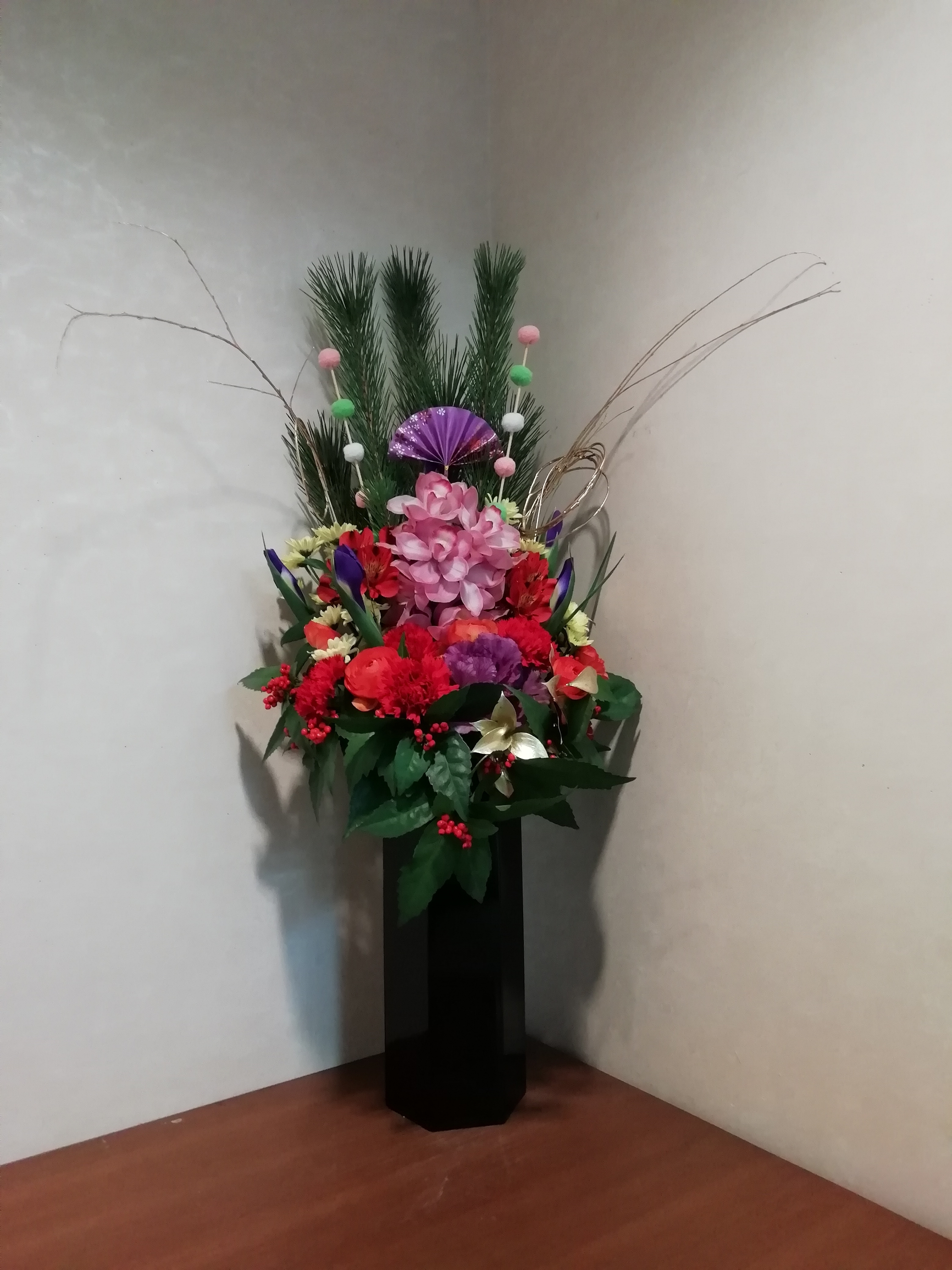 お正月のお花は豪華です。